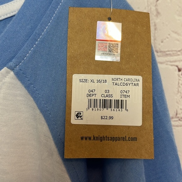 Rivalry Threads Carolina Tar Heels Shirt - Picture 6 of 9